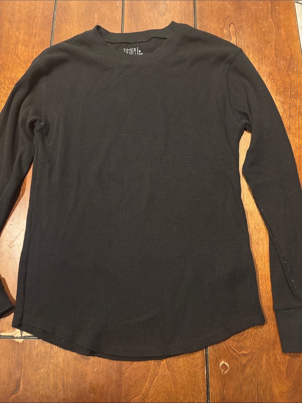 Time and Tru Black Waffle-Knit Long Sleeve Crewneck Top